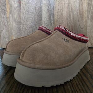 UGG Chestnut Suede Platform Slipper with Red Trim